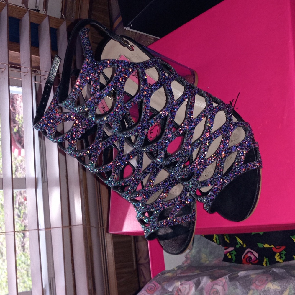 Betsey johnson sandals